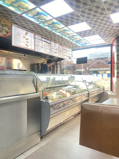Photo of Super Kebab Pizza Wolverton | Milton Keynes - 3 Stratford Rd, Wolverton, Milton Keynes MK12 5LJ